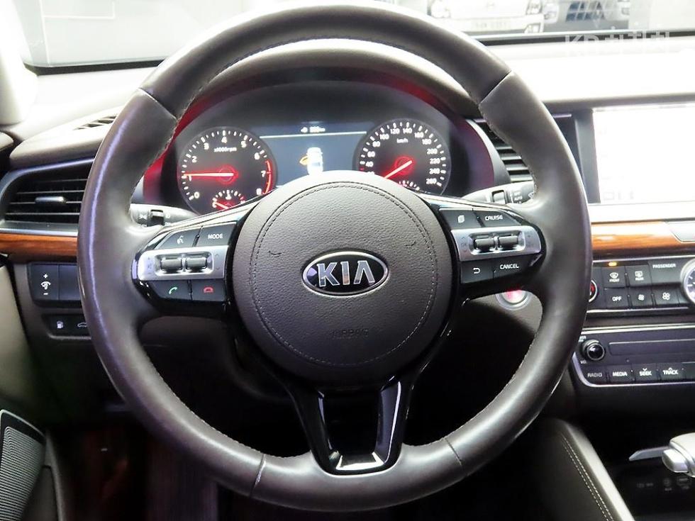 2017 - kia k7