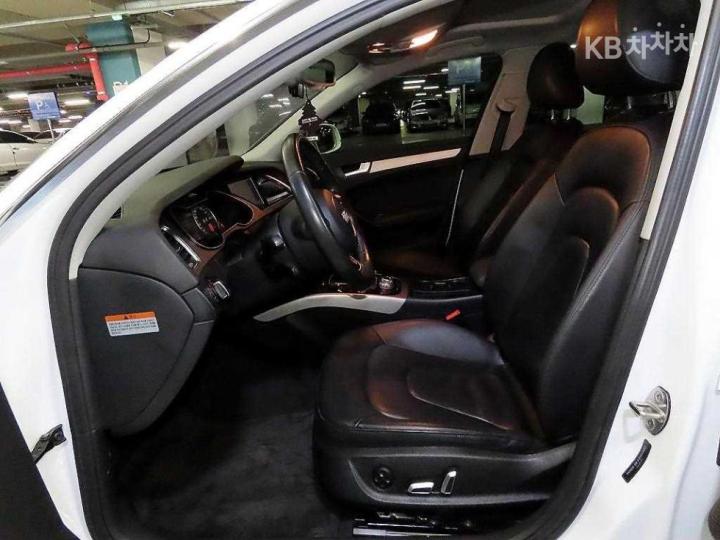 Audi A4 NEW 30 TDI Dynamic B8 7