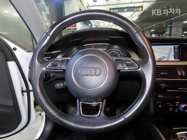 Audi A4 NEW 30 TDI Dynamic B8 9