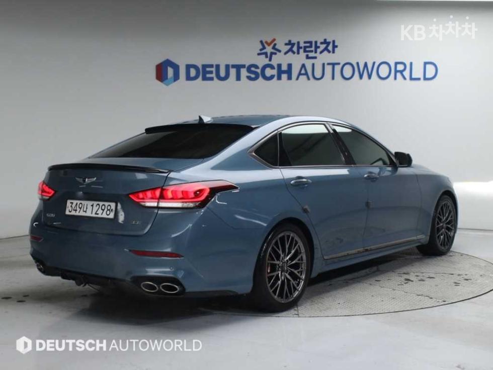 Genesis G80 — miniaturë 2