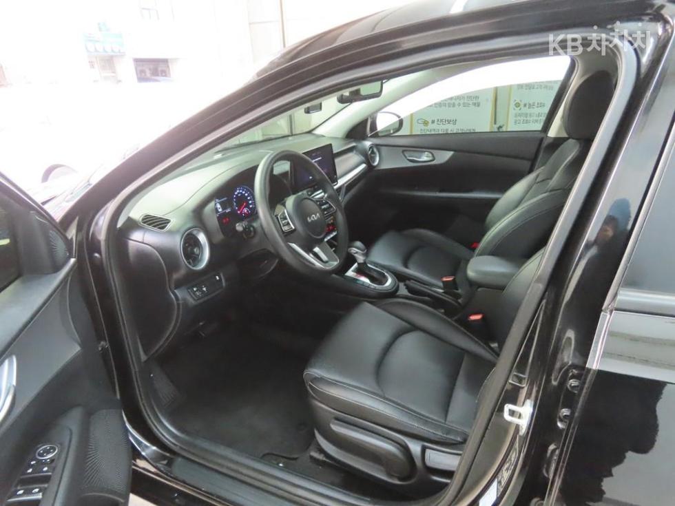 2022 - kia k3