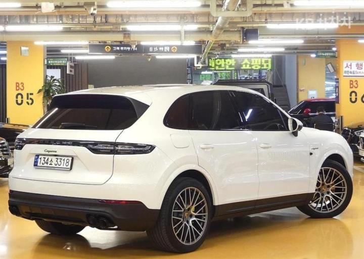 Porsche Cayenne 9Y0 3.0 E-Hybrid Platinum Edition 4