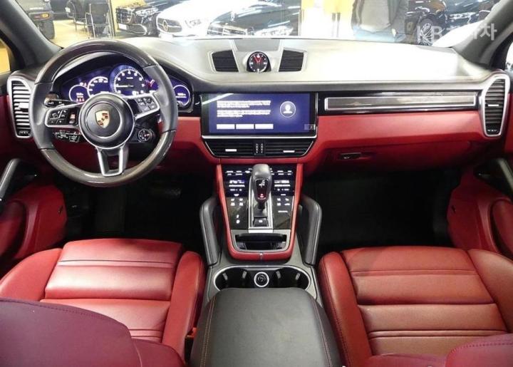 Porsche Cayenne 9Y0 3.0 E-Hybrid Platinum Edition 5