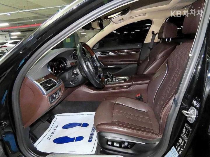 BMW 7 Series G11 740Ld xDrive Base Type 7