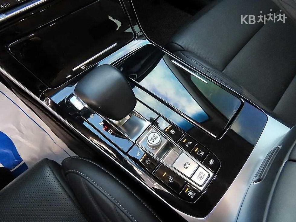 2020 - kia k7