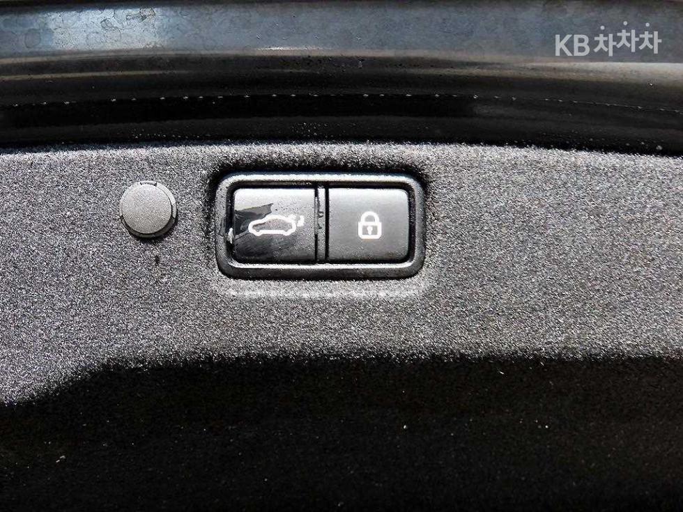 2020 - kia k7