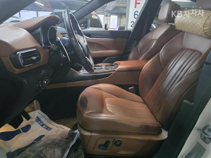 Maserati Levante 3.0 Diesel AWD Base Type 6