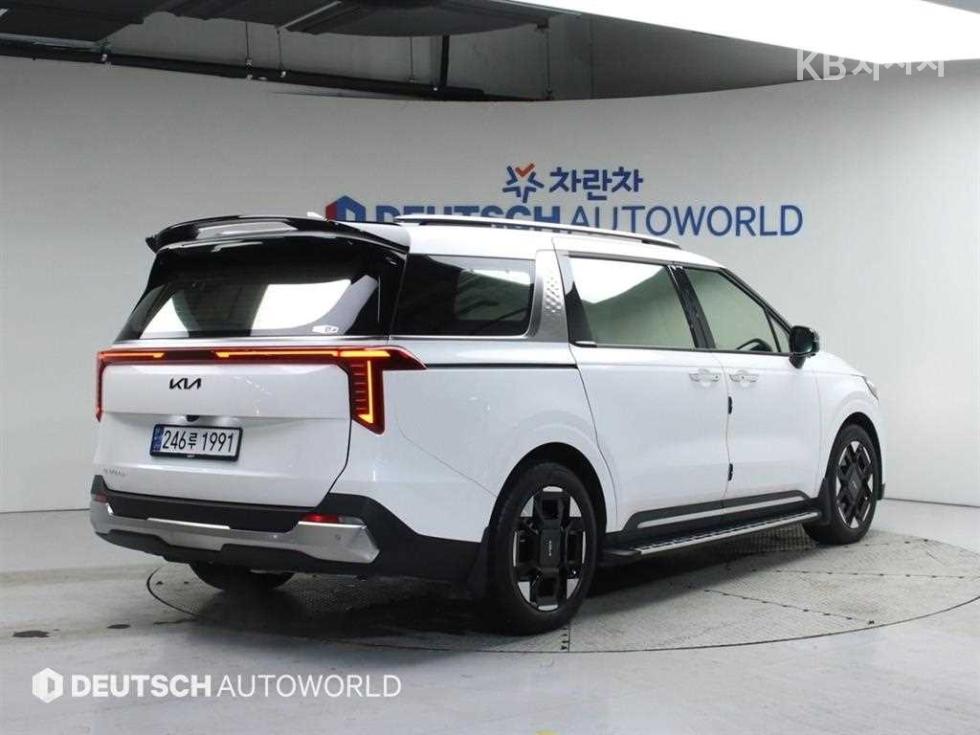 2025 - kia carnival