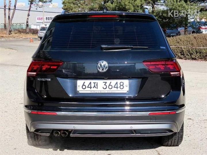 Volkswagen Tiguan 2.0 TDI Prestige 5
