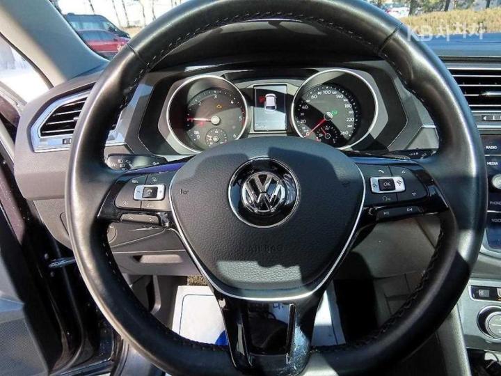 Volkswagen Tiguan 2.0 TDI Prestige 9