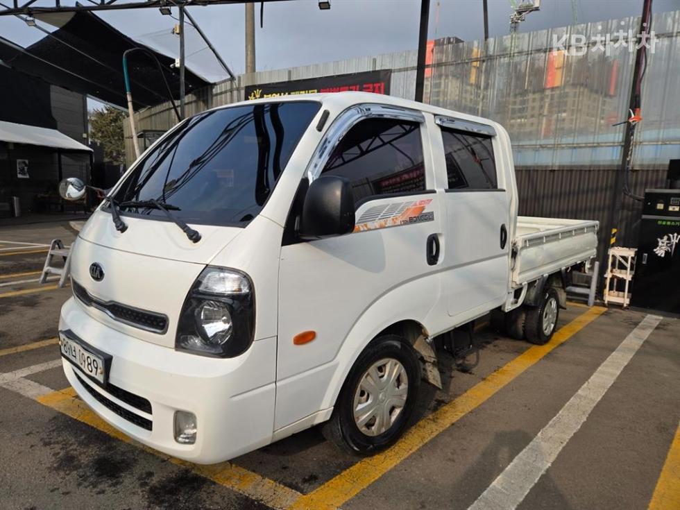 2017 - kia bongo iii