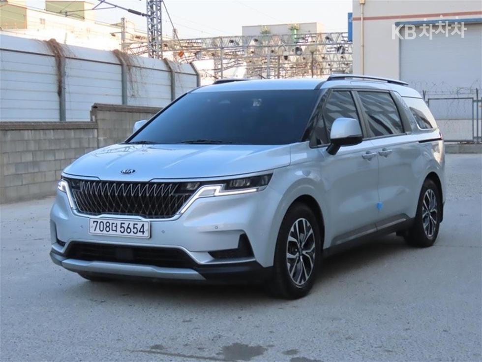 2021 - kia carnival