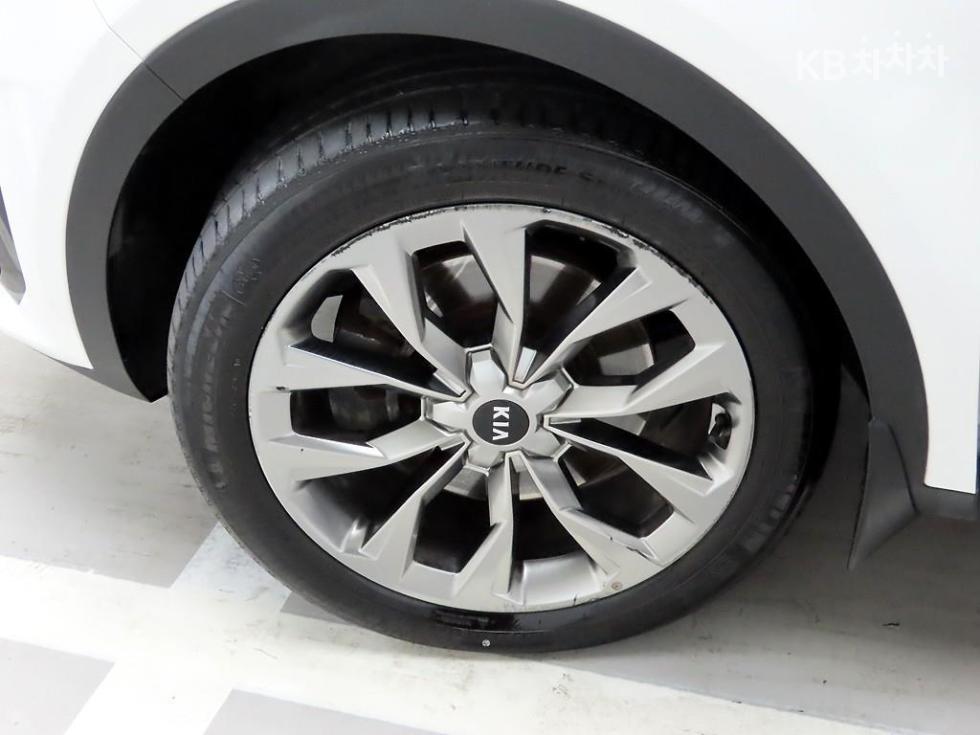 Kia Sorento — miniaturë 19