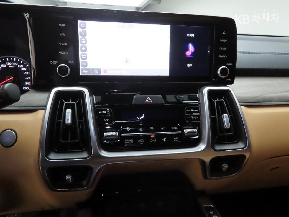 2022 - kia sorento