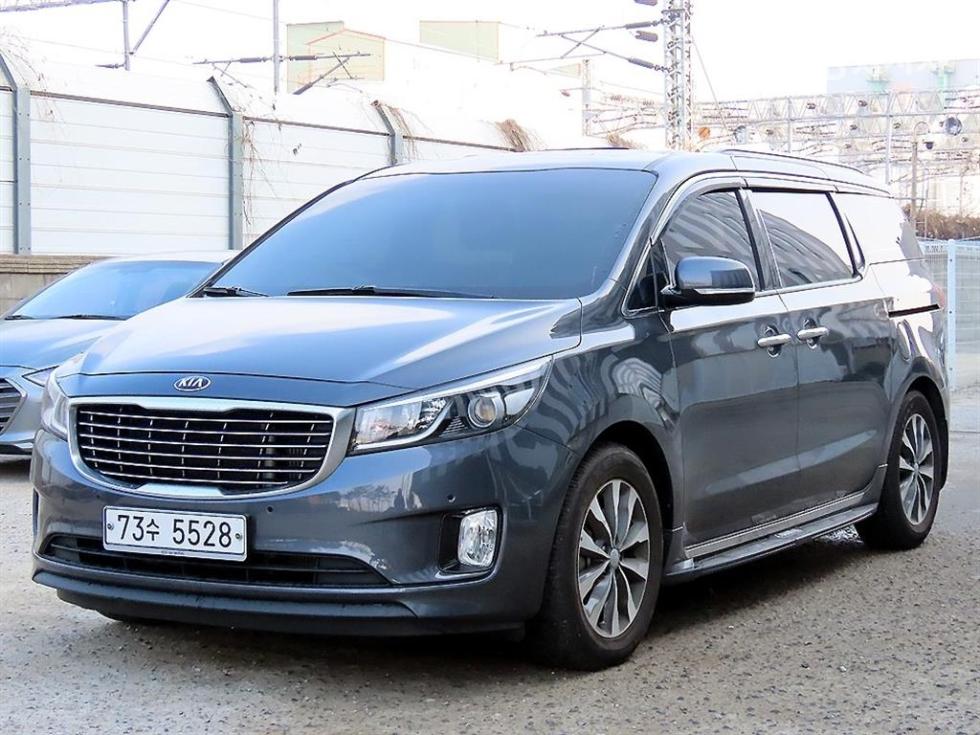 2017 - kia carnival