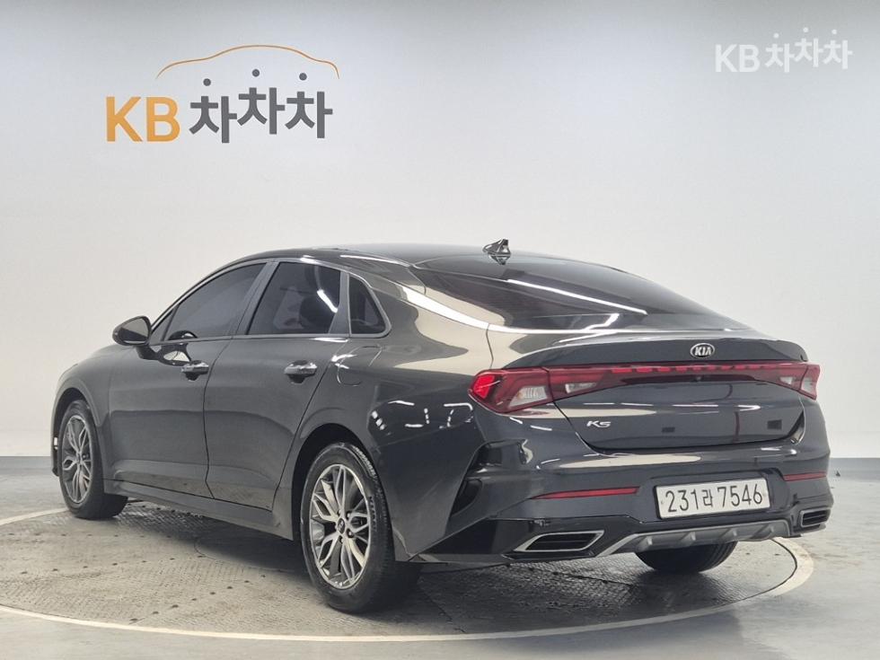2021 - kia k5