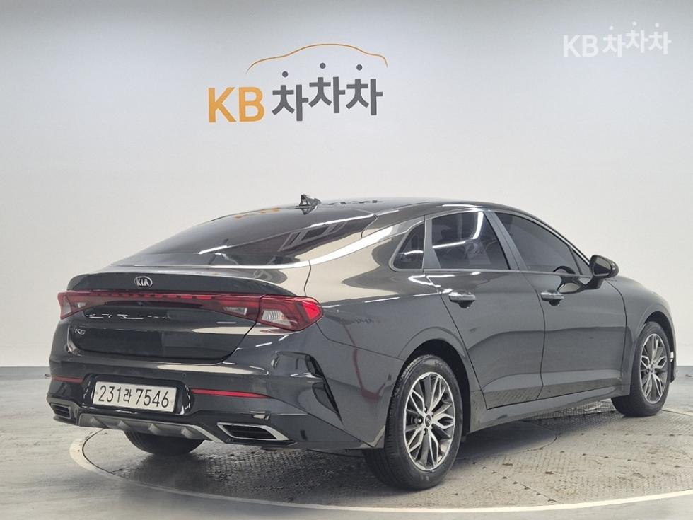 2021 - kia k5