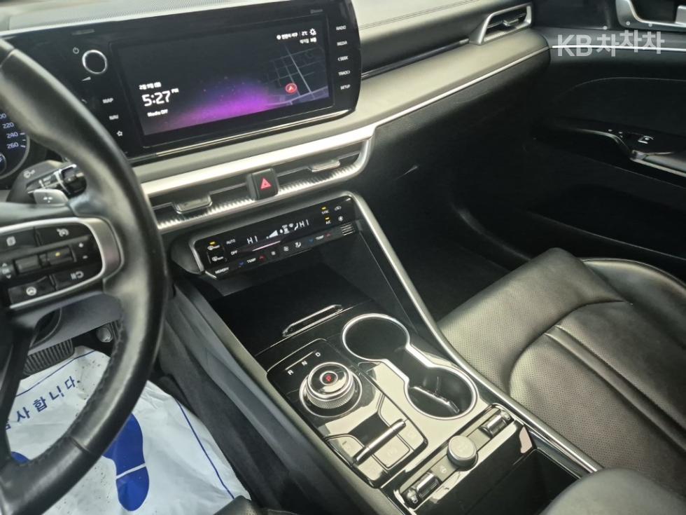 2021 - kia k5