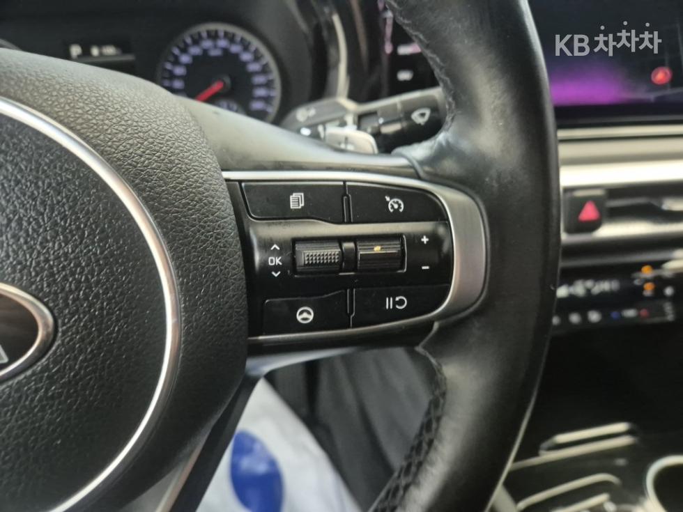 2021 - kia k5