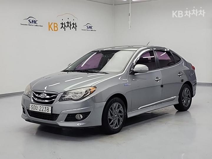 Hyundai Avante Hybrid HDeI EZ Pack