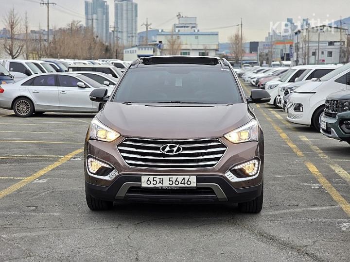 Hyundai Maxcruz Diesel e-VGT 2.2 2WD Exclusive Base Type