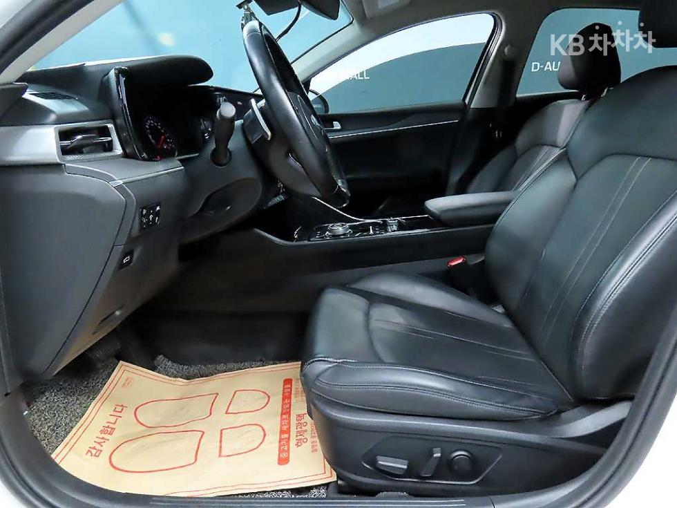 2020 - kia k5