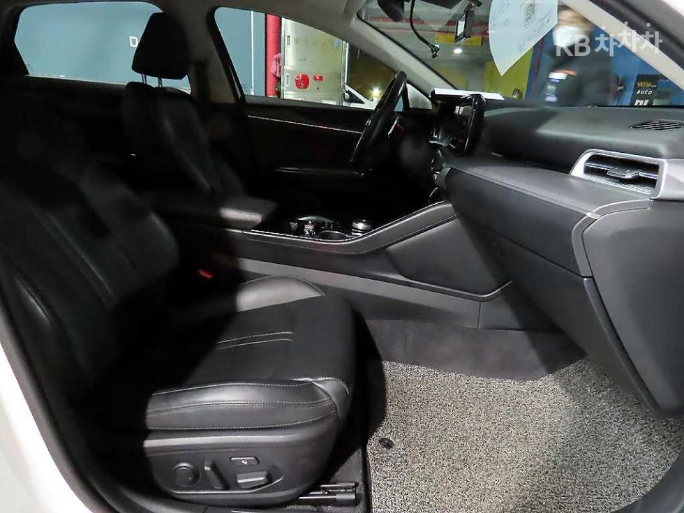 2020 - kia k5