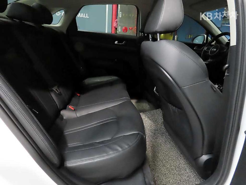 2020 - kia k5