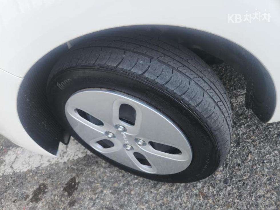 2022 - kia ray