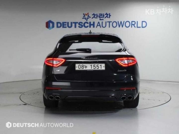 Maserati Levante 3.0 Diesel AWD GranSport 5