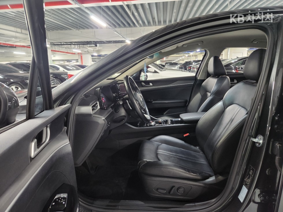 2021 - kia k5