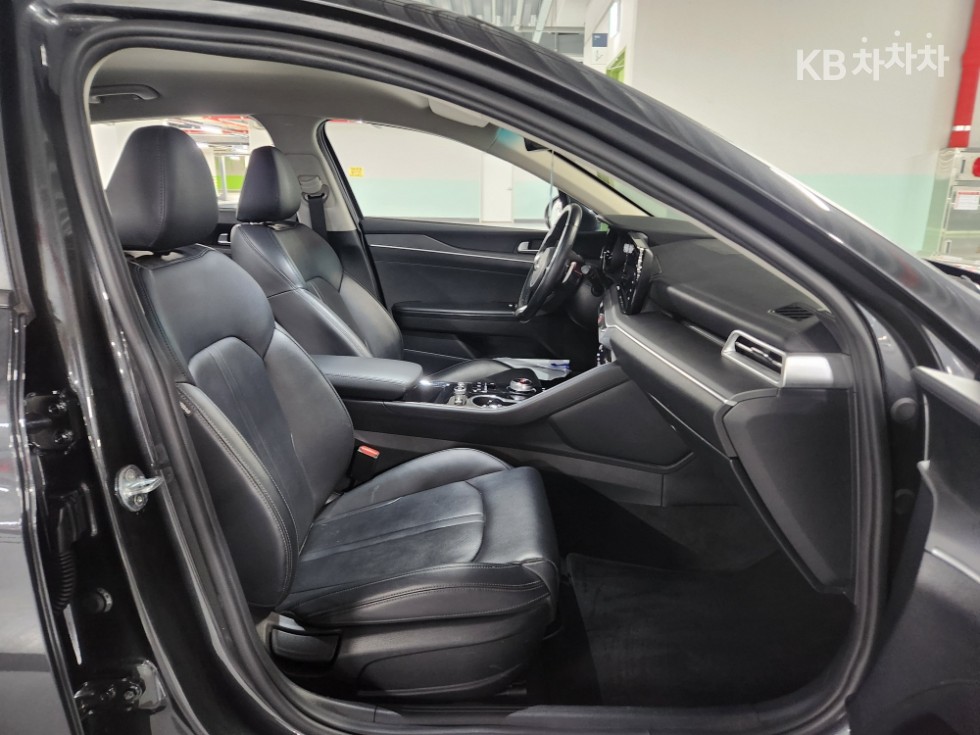 2021 - kia k5