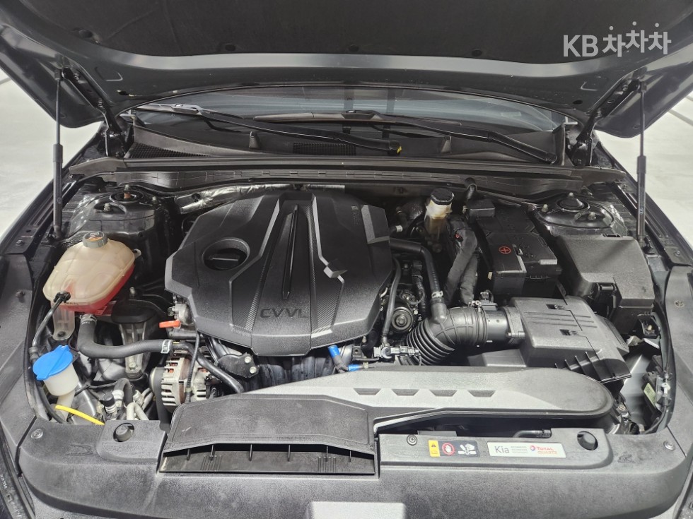 2021 - kia k5