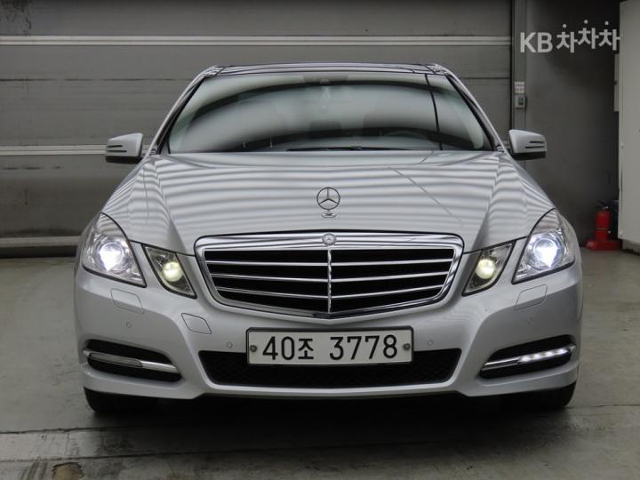Mercedes-Benz E-Class New E220 CDI Avantgarde W212 3