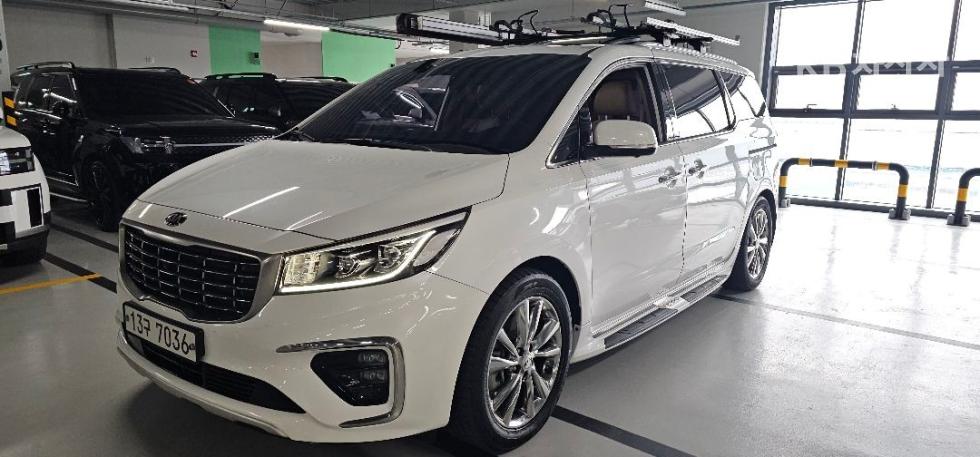 2019 - kia carnival