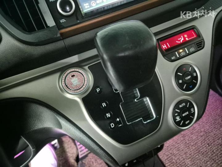 Kia Ray 1.0 LPI Prestige 9