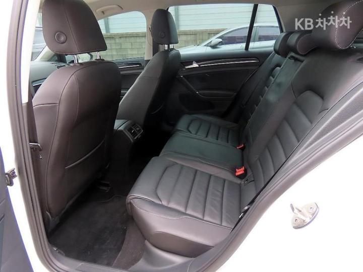 Volkswagen Golf 1.4 TSI MK7 Premium 7