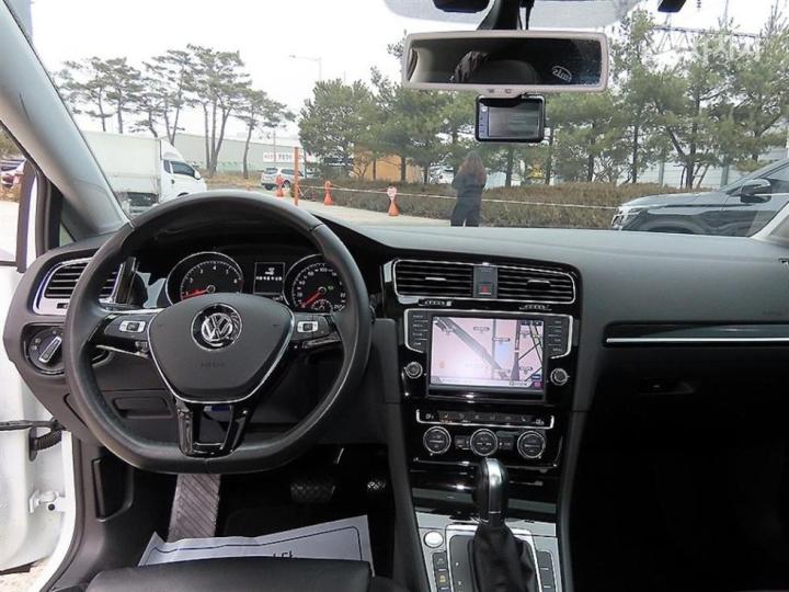 Volkswagen Golf 1.4 TSI MK7 Premium 8