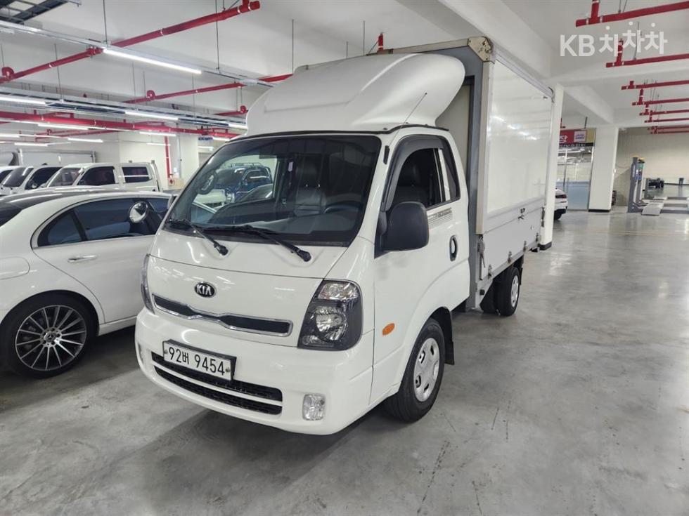 2016 - kia bongo iii