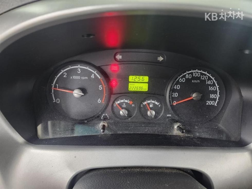 2016 - kia bongo iii