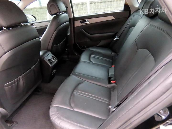 Hyundai Sonata LF LPI Premium Regular 7