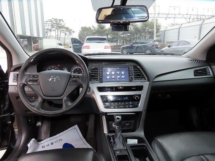 Hyundai Sonata LF LPI Premium Regular 8