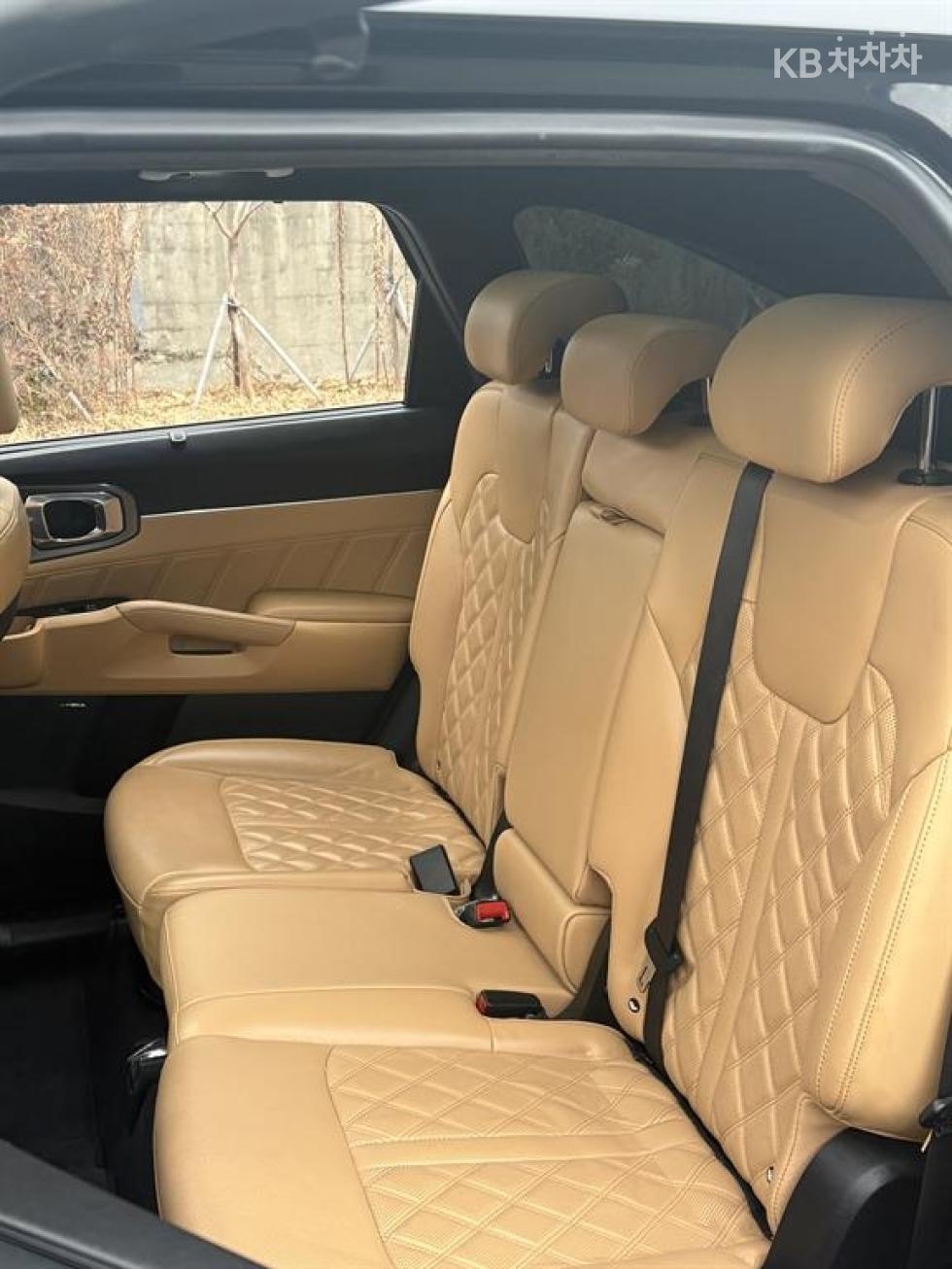 2022 - kia sorento
