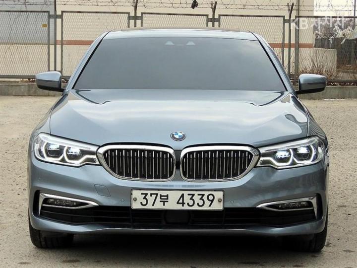 BMW 5 Series G30 520d xDrive Luxury Plus