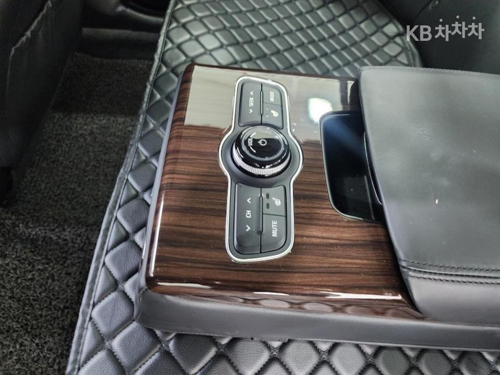 2016 - kia k7