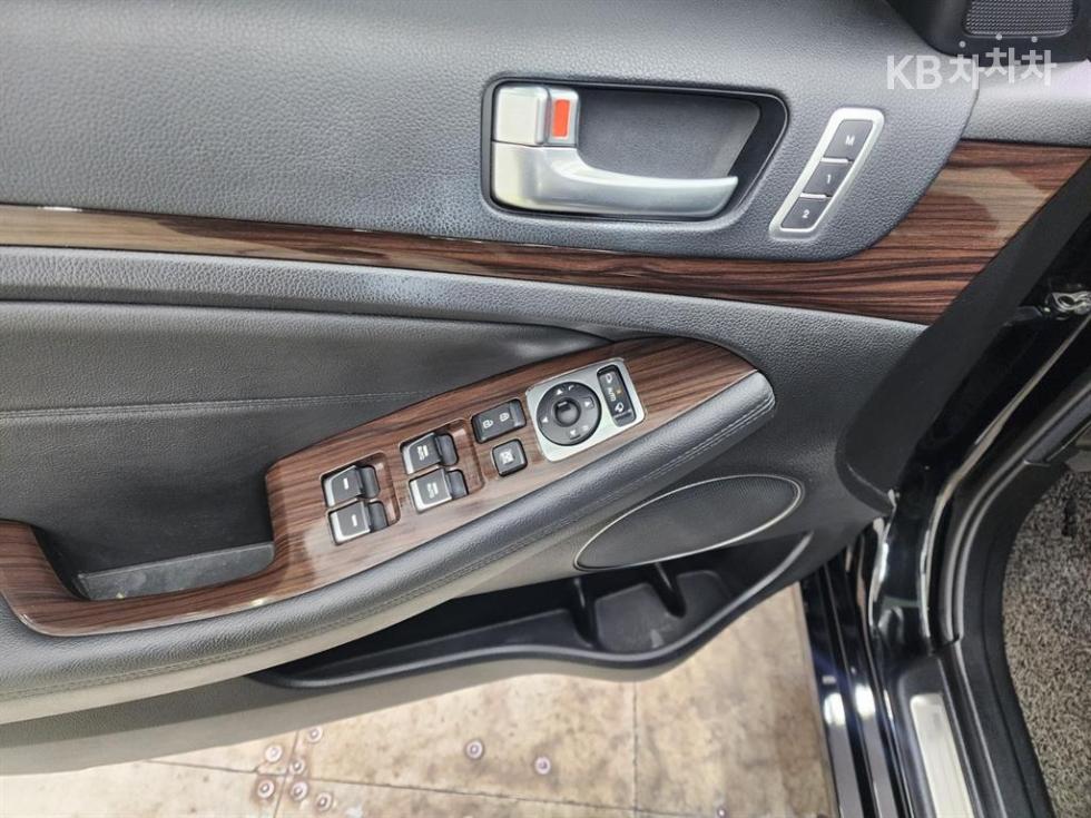 2016 - kia k7