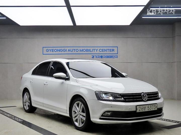 Volkswagen Jetta New 2.0 TDI BlueMotion Premium