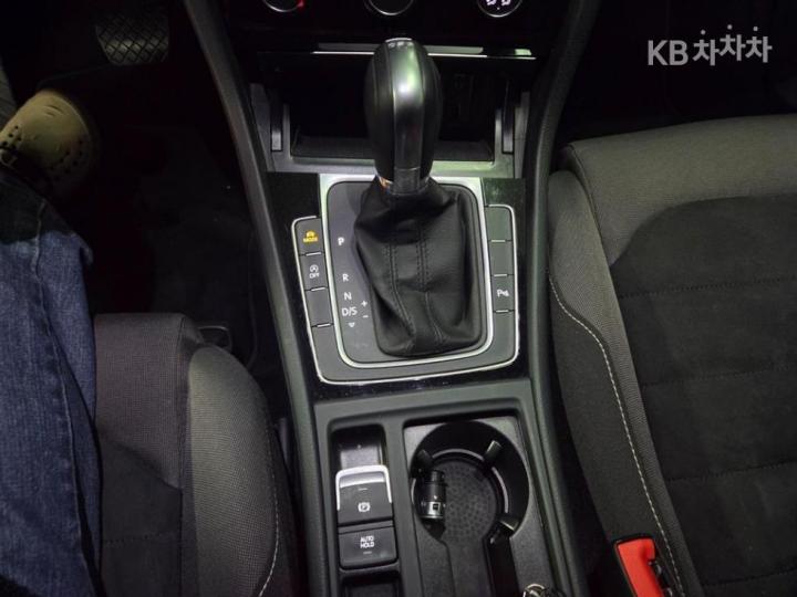 Volkswagen Golf 1.4 TSI MK7 10