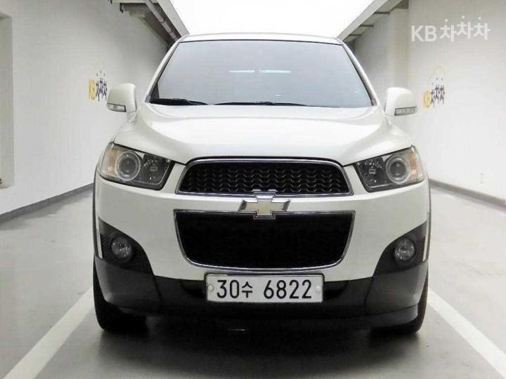 Chevrolet Captiva 2WD LS 2