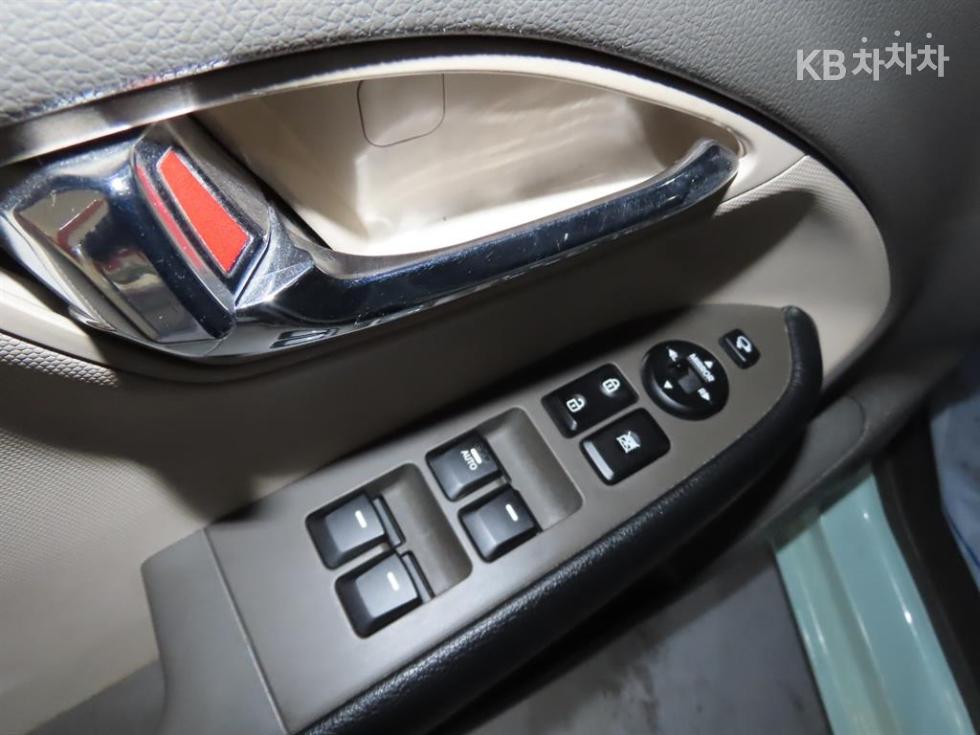 2012 - kia ray